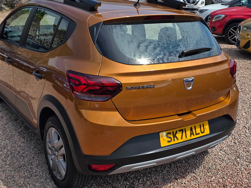Dacia Sandero Stepway 1.0 TCe Essential Hatchback 5dr Petrol Manual Euro 6 (s/s) (90 ps) 5dr Manual 2026