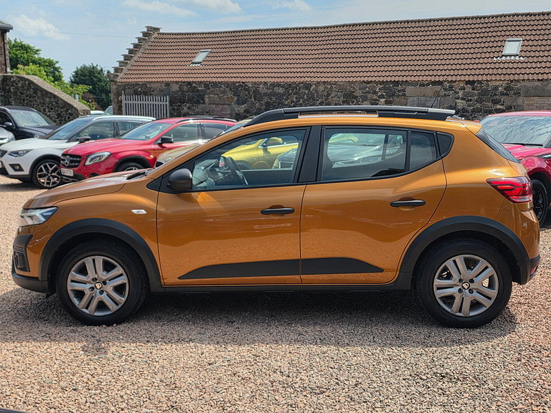 Dacia Sandero Stepway 1.0 TCe Essential Hatchback 5dr Petrol Manual Euro 6 (s/s) (90 ps) 5dr Manual 2026