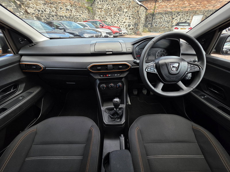 Dacia Sandero Stepway 1.0 TCe Essential Hatchback 5dr Petrol Manual Euro 6 (s/s) (90 ps) 5dr Manual 2026