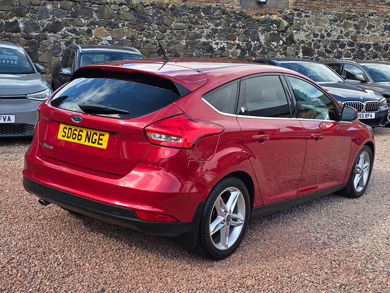 Ford Focus 1.5 TDCi Zetec Hatchback 5dr Diesel Manual Euro 6 (s/s) (120 ps) 5dr Manual 2026