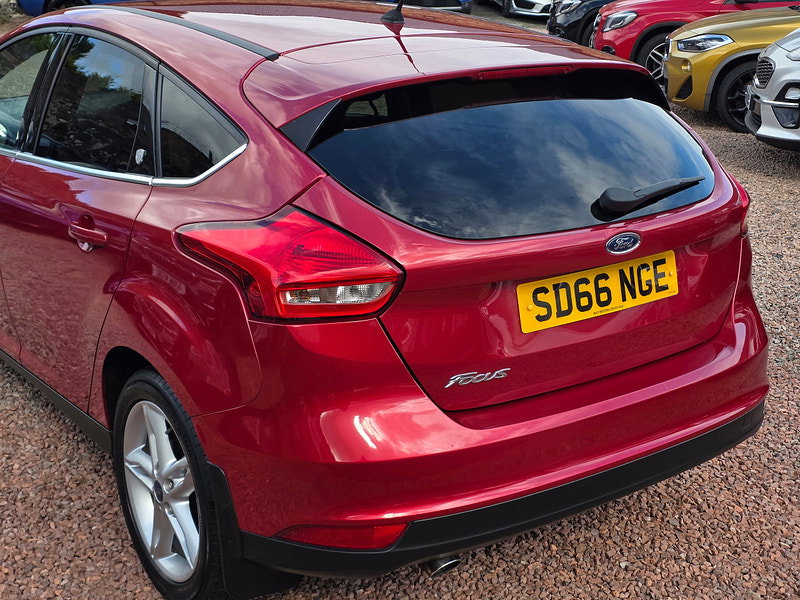 Ford Focus 1.5 TDCi Zetec Hatchback 5dr Diesel Manual Euro 6 (s/s) (120 ps) 5dr Manual 2026