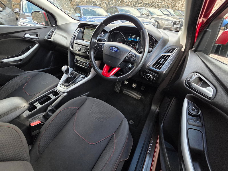 Ford Focus 1.5 TDCi Zetec Hatchback 5dr Diesel Manual Euro 6 (s/s) (120 ps) 5dr Manual 2026