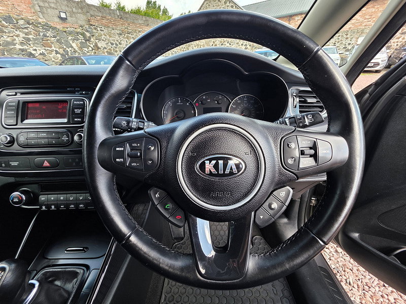 Kia Carens 1.7 CRDi 2 MPV 5dr Diesel Manual Euro 6 (s/s) (114 bhp) 5dr Manual 2026