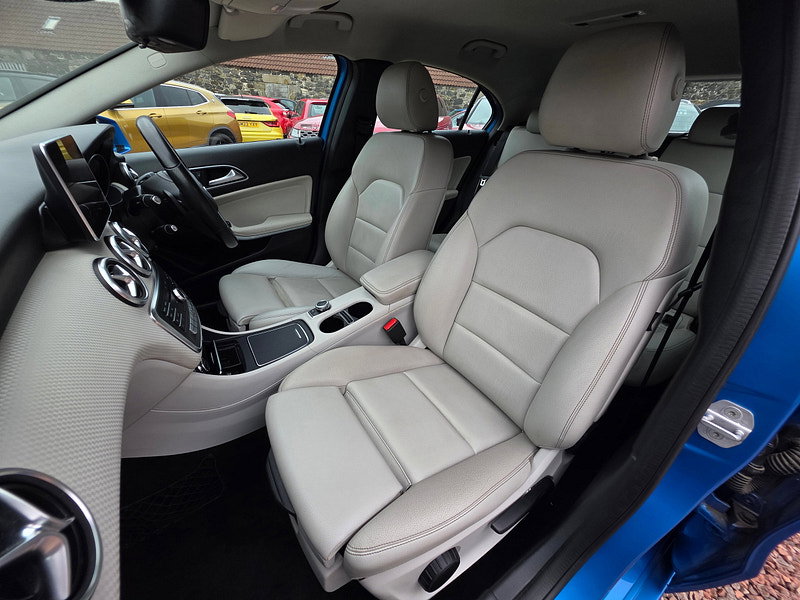 Mercedes-Benz A Class 1.5 A180d Sport Hatchback 5dr Diesel 7G-DCT Euro 6 (s/s) (109 ps) 5dr Automatic 2026