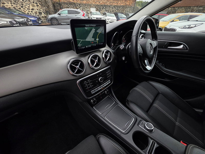 Mercedes-Benz GLA 1.6 GLA180 GPF Urban Edition SUV 5dr Petrol 7G-DCT Euro 6 (s/s) (122 ps) 5dr Automatic 2026