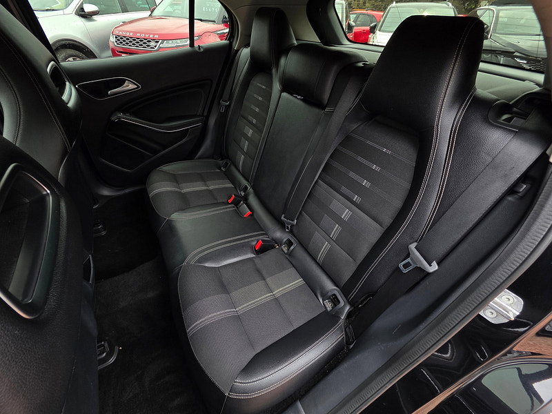 Mercedes-Benz GLA 1.6 GLA180 GPF Urban Edition SUV 5dr Petrol 7G-DCT Euro 6 (s/s) (122 ps) 5dr Automatic 2026