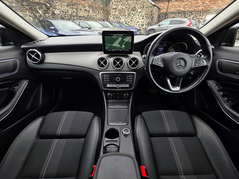 Mercedes-Benz GLA 1.6 GLA180 GPF Urban Edition SUV 5dr Petrol 7G-DCT Euro 6 (s/s) (122 ps) 5dr Automatic 2026