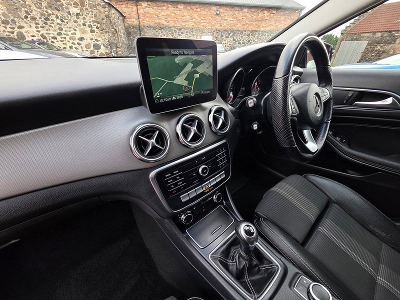 Mercedes-Benz GLA 1.6 GLA180 Urban Edition SUV 5dr Petrol Manual Euro 6 (s/s) (122 ps) 5dr Manual 2026