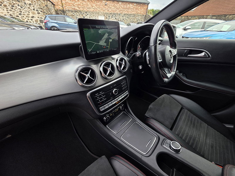 Mercedes-Benz GLA 2.1 GLA200d AMG Line (Premium) SUV 5dr Diesel 7G-DCT 4MATIC Euro 6 (s/s) (136 ps) 5dr Automatic 2026