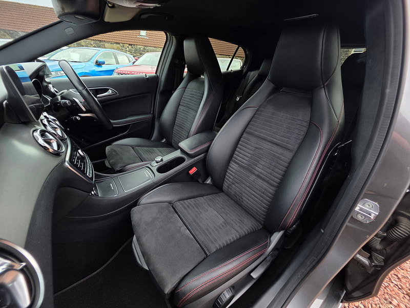 Mercedes-Benz GLA 2.1 GLA200d AMG Line (Premium) SUV 5dr Diesel 7G-DCT 4MATIC Euro 6 (s/s) (136 ps) 5dr Automatic 2026