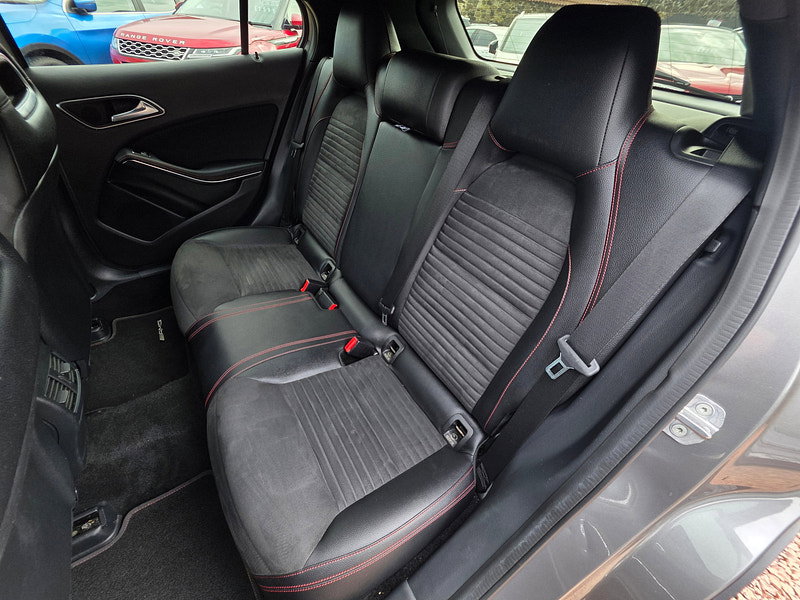 Mercedes-Benz GLA 2.1 GLA200d AMG Line (Premium) SUV 5dr Diesel 7G-DCT 4MATIC Euro 6 (s/s) (136 ps) 5dr Automatic 2026