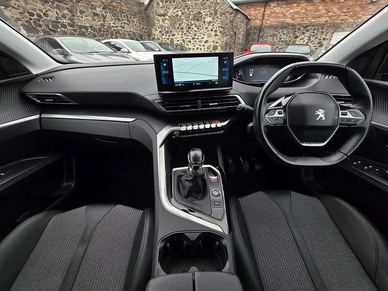 Peugeot 3008 1.2 PureTech Allure SUV 5dr Petrol Manual Euro 6 (s/s) (130 ps) 5dr Manual 2026
