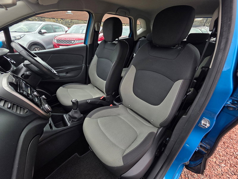 Renault Captur 1.5 dCi ENERGY Expression + Convenience SUV 5dr Diesel Manual Euro 5 (s/s) (90 ps) 5dr Manual 2026