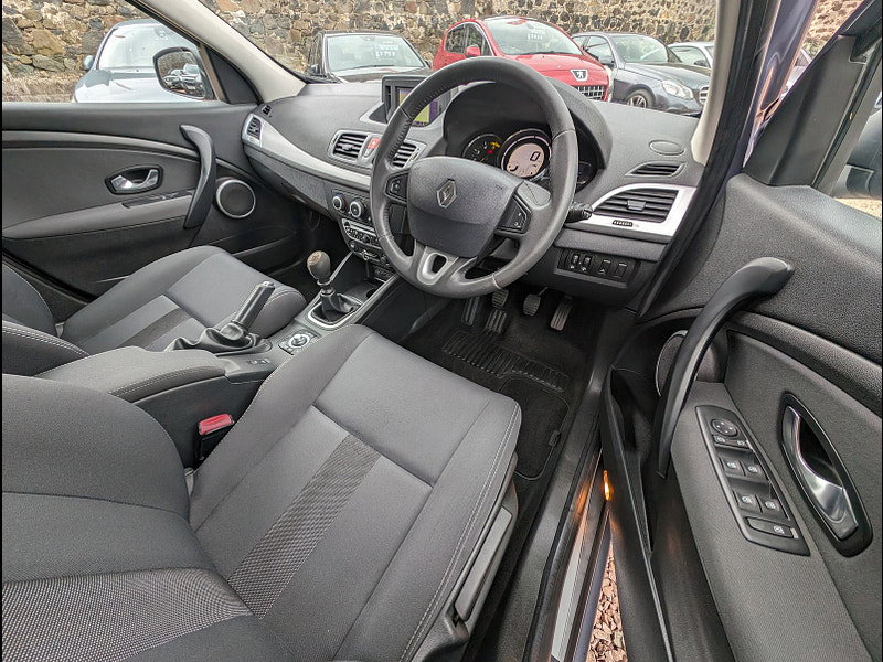 Renault Megane 1.5L DYNAMIQUE TOMTOM DCI Hatchback 5dr Diesel Manual Euro 4 (106 bhp) 5dr Manual 2026