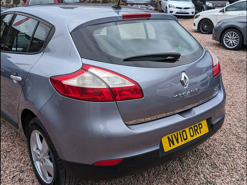 Renault Megane 1.5L DYNAMIQUE TOMTOM DCI Hatchback 5dr Diesel Manual Euro 4 (106 bhp) 5dr Manual 2026
