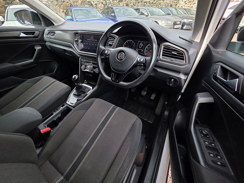 Volkswagen T-Roc 1.0 TSI GPF Design SUV 5dr Petrol Manual Euro 6 (s/s) (115 ps) 5dr Manual 2026