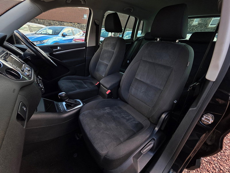 Volkswagen Tiguan 2.0 TDI BlueMotion Tech Match SUV 5dr Diesel DSG 4WD Euro 5 (s/s) (140 ps) 5dr Automatic 2026