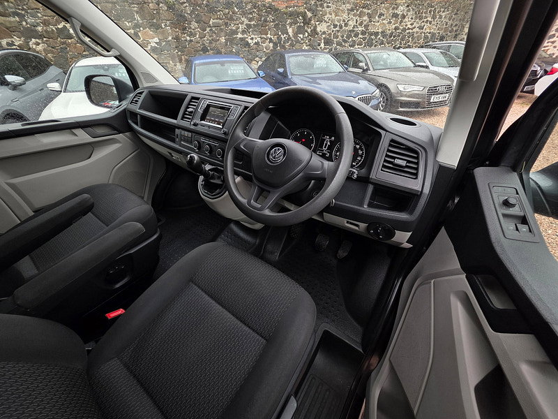 Volkswagen Transporter Shuttle 2.0 TDI S Minibus Double Cab 5dr Diesel Manual FWD SWB Euro 6 (s/s) (102 ps) 5dr Manual 2026