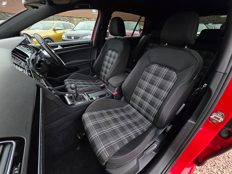 Volkswagen Golf 2.0 TDI BlueMotion Tech GTD Hatchback 5dr Diesel Manual Euro 6 (s/s) (184 ps) 5dr Manual 2026