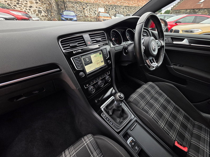 Volkswagen Golf 2.0 TDI BlueMotion Tech GTD Hatchback 5dr Diesel Manual Euro 6 (s/s) (184 ps) 5dr Manual 2026