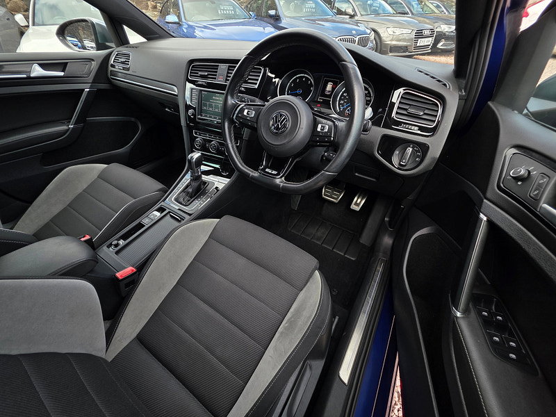 Volkswagen Golf 2.0 TSI BlueMotion Tech R Hatchback 5dr Petrol DSG 4Motion Euro 6 (s/s) (300 ps) 5dr Automatic 2026