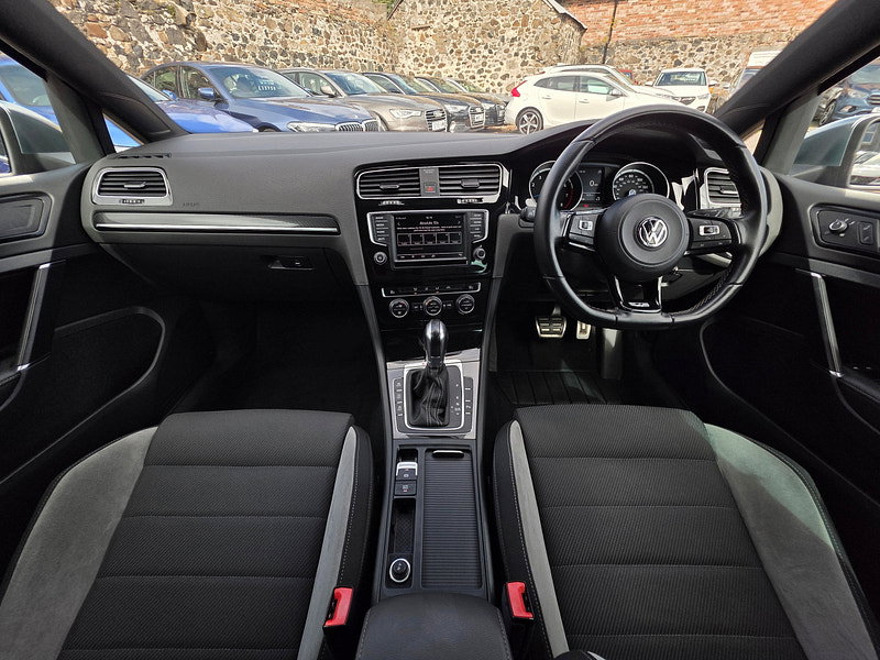 Volkswagen Golf 2.0 TSI BlueMotion Tech R Hatchback 5dr Petrol DSG 4Motion Euro 6 (s/s) (300 ps) 5dr Automatic 2026