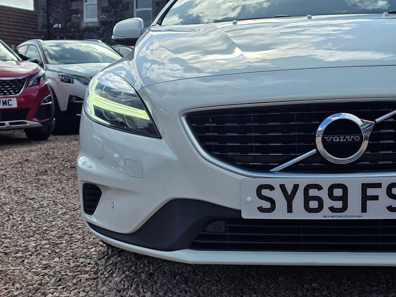 Volvo V40 2.0 D2 R-Design Edition Hatchback 5dr Diesel Manual Euro 6 (s/s) (120 ps) 5dr Manual 2026