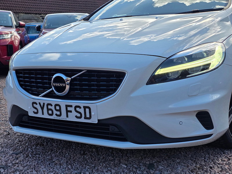 Volvo V40 2.0 D2 R-Design Edition Hatchback 5dr Diesel Manual Euro 6 (s/s) (120 ps) 5dr Manual 2026
