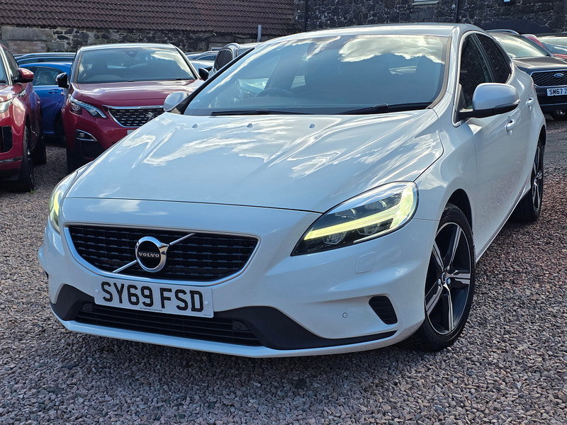 Volvo V40 2.0 D2 R-Design Edition Hatchback 5dr Diesel Manual Euro 6 (s/s) (120 ps) 5dr Manual 2026