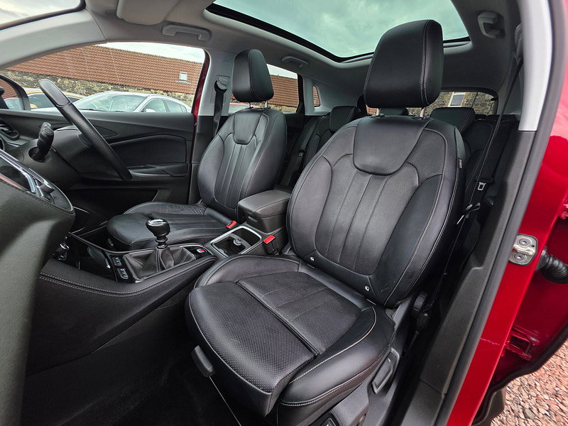 Vauxhall Grandland X 1.2 Turbo Elite Nav SUV 5dr Petrol Manual Euro 6 (s/s) (130 ps) 5dr Manual 2026