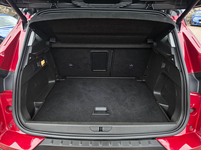 Vauxhall Grandland X 1.2 Turbo Elite Nav SUV 5dr Petrol Manual Euro 6 (s/s) (130 ps) 5dr Manual 2026