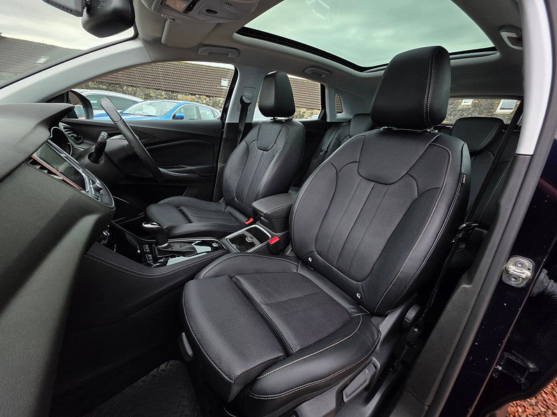 Vauxhall Grandland X 1.2 Turbo Elite Nav SUV 5dr Petrol Auto 8Spd Euro 6 (s/s) (130 ps) 5dr Automatic 2026