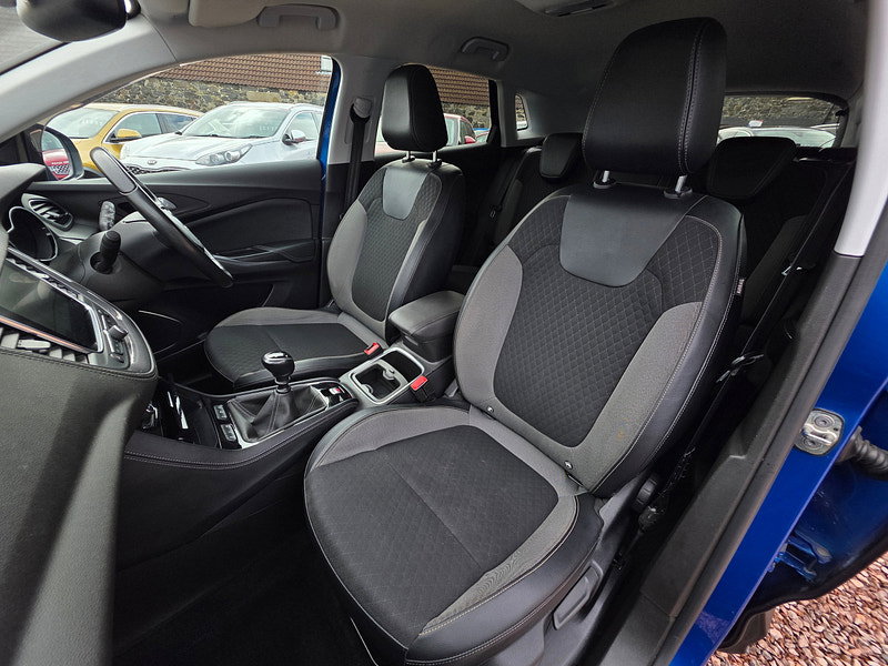 Vauxhall Grandland X 1.5 Turbo D BlueInjection Sport Nav SUV 5dr Diesel Manual Euro 6 (s/s) (130 ps) 5dr Manual 2026