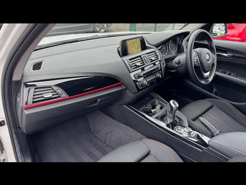 BMW 1 Series 2.0 118d Sport Euro 6 (s/s) 5dr 5dr Manual 2026