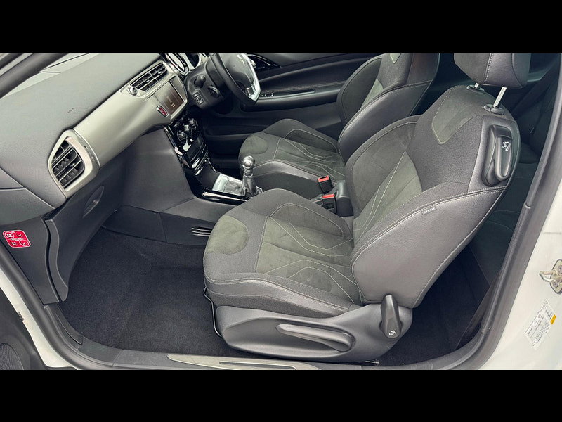 DS Automobiles DS 3 1.2 PureTech Chic Euro 6 3dr 3dr Manual 2026