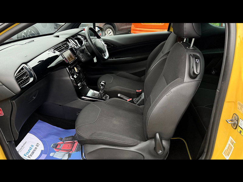 DS Automobiles DS 3 1.6 BlueHDi DStyle Nav Hatchback 3dr Diesel Manual Euro 6 (s/s) (100 ps) 3dr Manual 2026