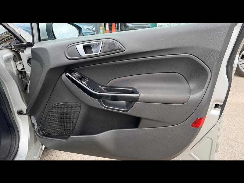 Ford Fiesta 1.0T EcoBoost Titanium Hatchback 5dr Petrol Manual Euro 5 (s/s) (100 ps) 5dr Manual 2026