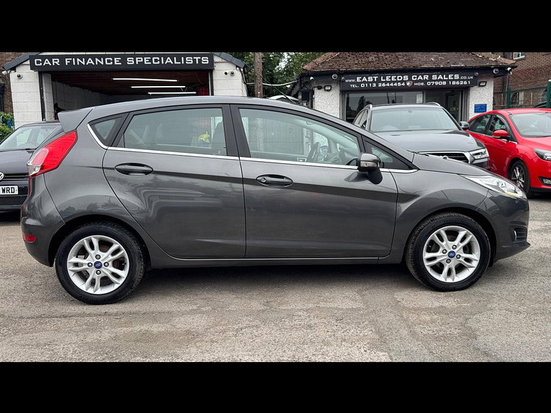 Ford Fiesta 1.0T EcoBoost Zetec Euro 6 (s/s) 5dr 5dr Manual 2026