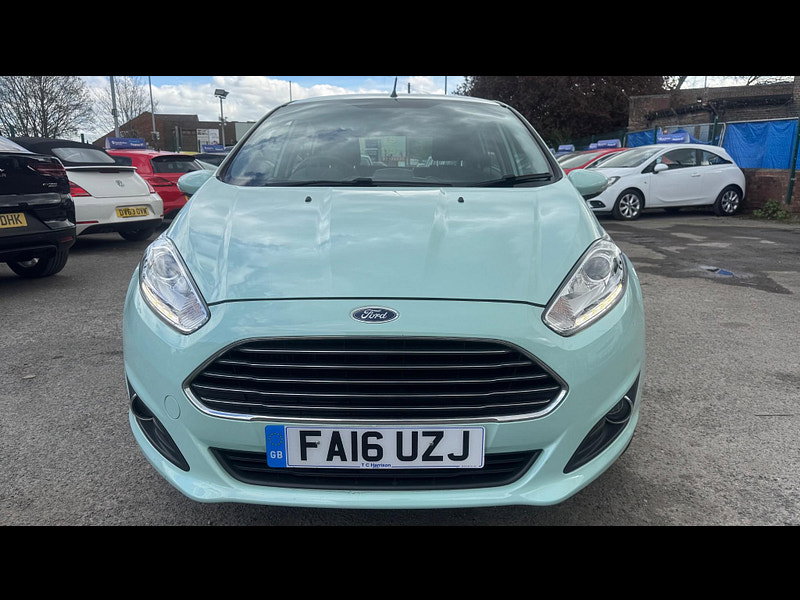 Ford Fiesta 1.0T EcoBoost Zetec Euro 6 (s/s) 5dr 5dr Manual 2026
