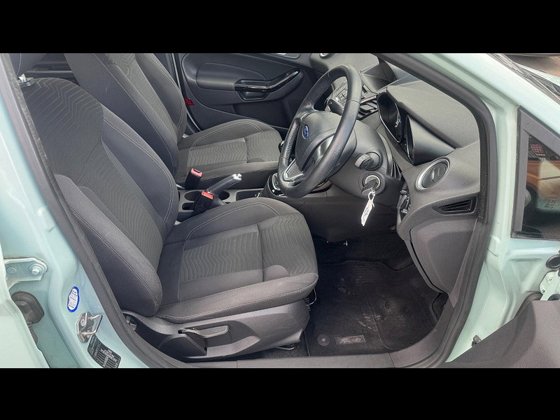 Ford Fiesta 1.0T EcoBoost Zetec Euro 6 (s/s) 5dr 5dr Manual 2026