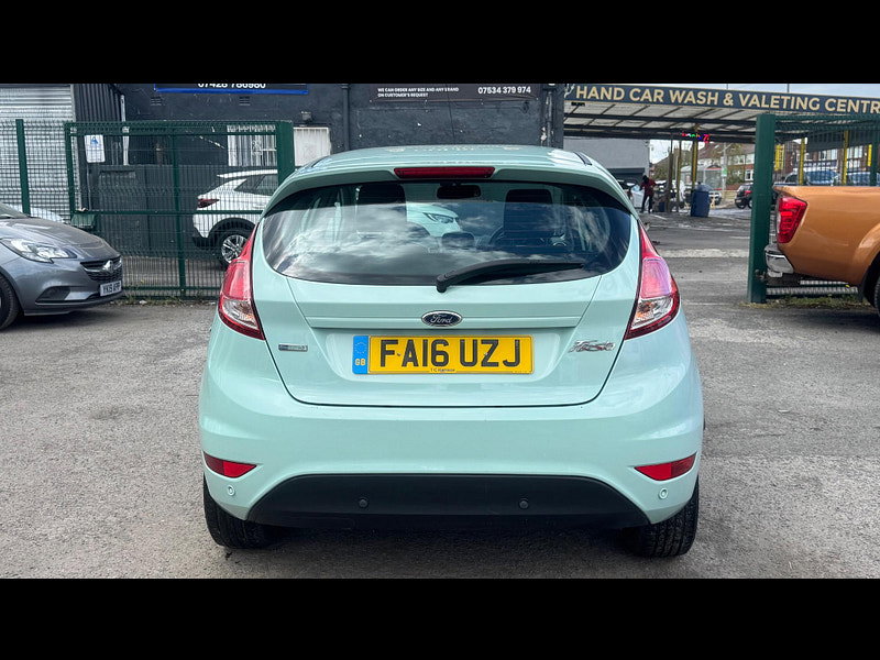 Ford Fiesta 1.0T EcoBoost Zetec Euro 6 (s/s) 5dr 5dr Manual 2026