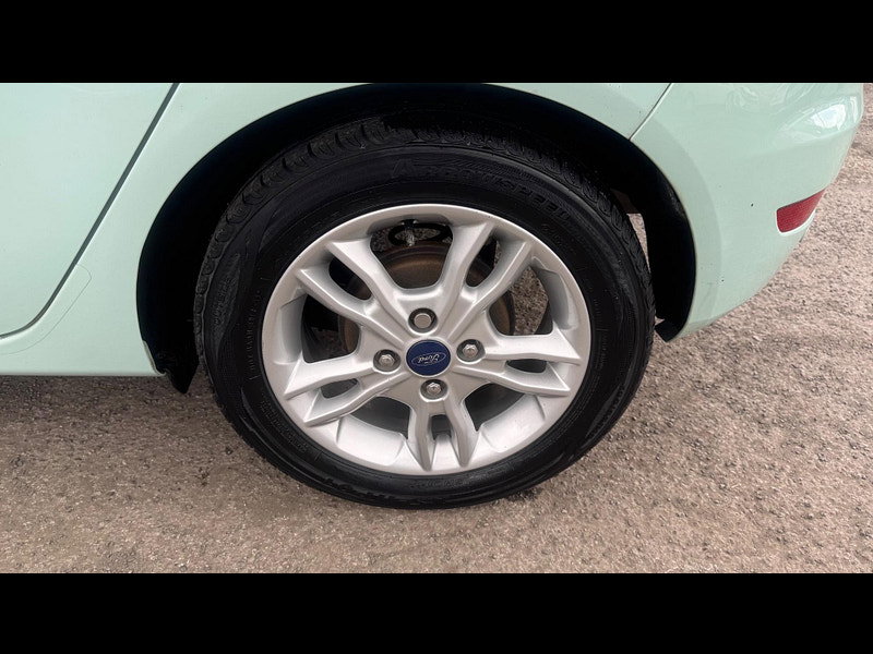 Ford Fiesta 1.0T EcoBoost Zetec Euro 6 (s/s) 5dr 5dr Manual 2026