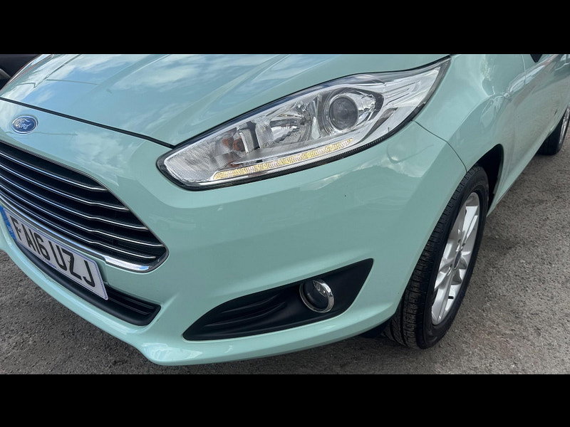 Ford Fiesta 1.0T EcoBoost Zetec Euro 6 (s/s) 5dr 5dr Manual 2026