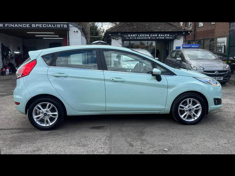 Ford Fiesta 1.0T EcoBoost Zetec Euro 6 (s/s) 5dr 5dr Manual 2026