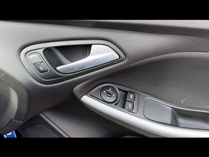 Ford Focus 1.0T EcoBoost Zetec Hatchback 5dr Petrol Manual Euro 6 (s/s) (125 ps) 5dr Manual 2026