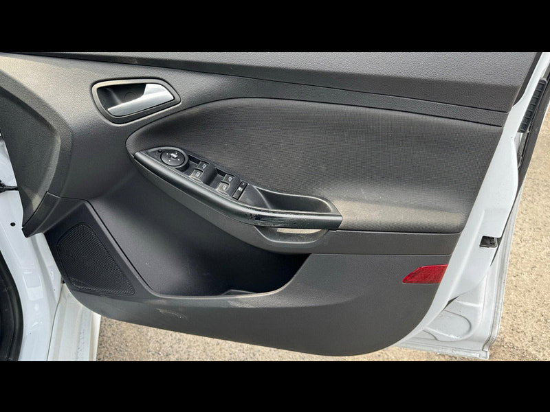 Ford Focus 1.0T EcoBoost Zetec S Euro 5 (s/s) 5dr 5dr Manual 2026