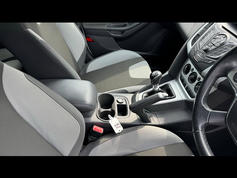 Ford Focus 1.0T EcoBoost Zetec S Euro 5 (s/s) 5dr 5dr Manual 2026