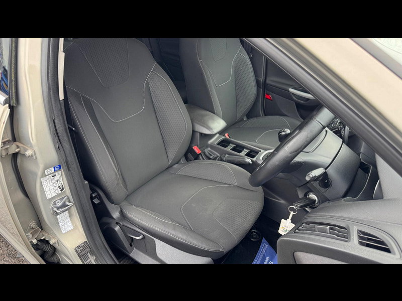 Ford Focus 1.6 TDCi Zetec Euro 5 (s/s) 5dr 5dr Manual 2026