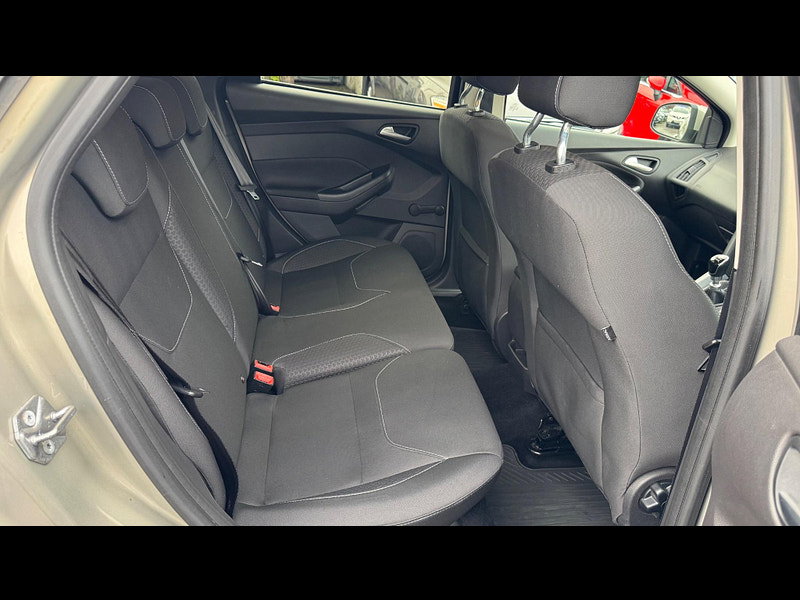 Ford Focus 1.6 TDCi Zetec Euro 5 (s/s) 5dr 5dr Manual 2026