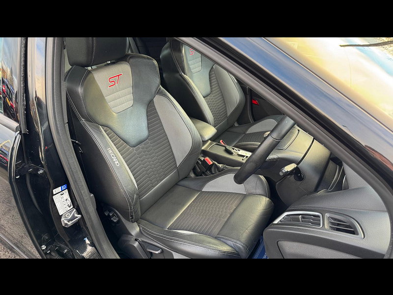 Ford Focus 2.0 TDCi ST-2 Euro 6 (s/s) 5dr 5dr Manual 2026